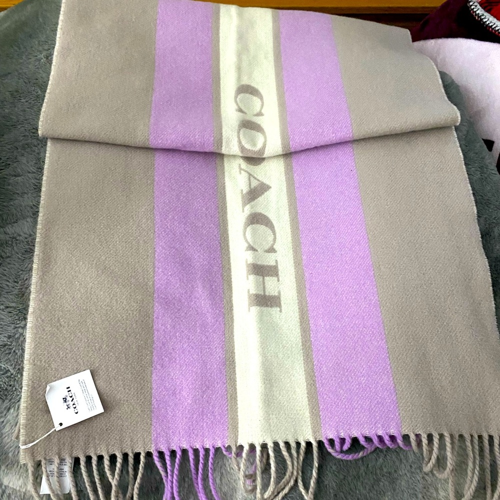 Coach scarf/wrap gray and pink - Brand new